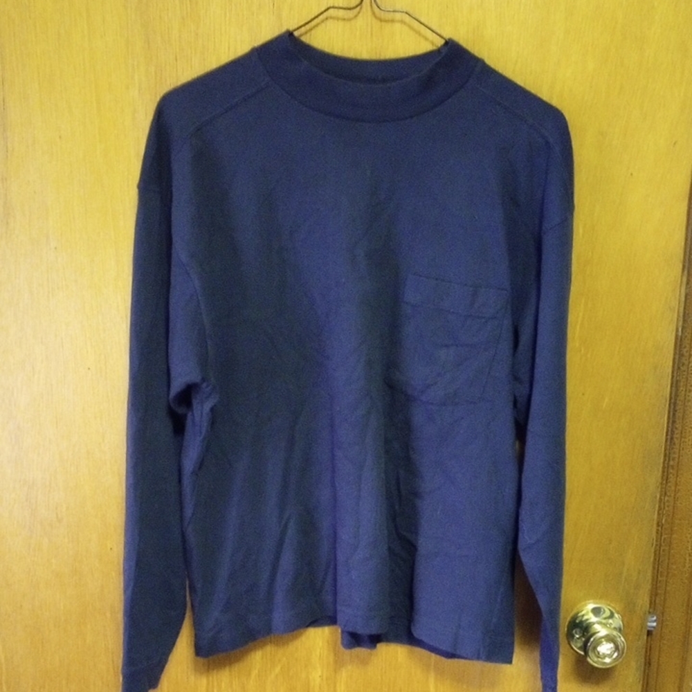 Palmetto's Medium Neutral Black Long Sleeved Cotton Shirt w/ Pocket